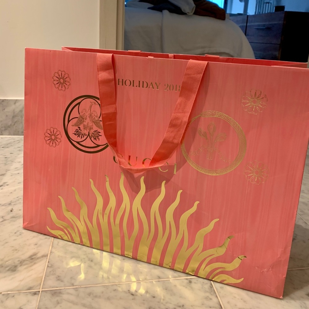 2018 Holiday Edition Limited Gucci Gift Bag